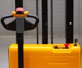Wózek elektryczny podnośnikowy magazynowy VIBER-SYSTEM WE1540R 1500 kg  4 m-9.webp