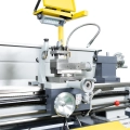 Tokarka konwencjonalna do metalu z automatycznym posuwem i odczytem cyfrowym VIBER-SYSTEM 360×1000 VARIO DRO-7.webp